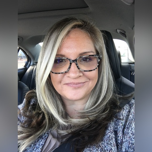 Meet your Posher, Carla - Picture 4 of 9